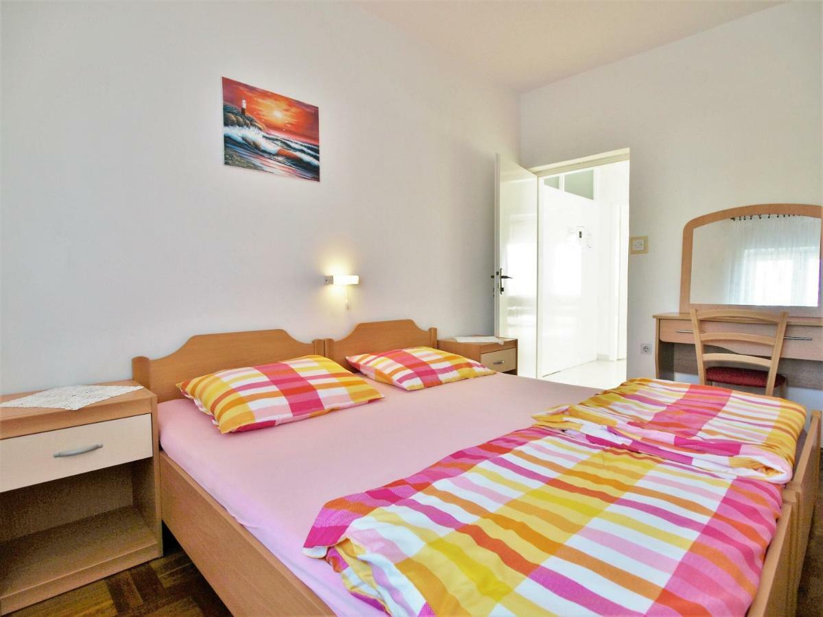 Apartments Ljubica Barbat na Rabu Dış mekan fotoğraf