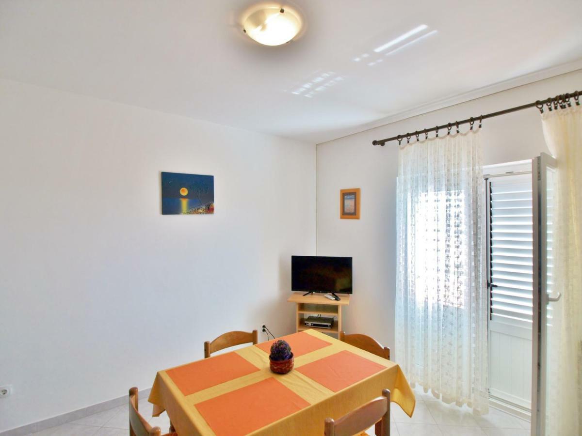 Apartments Ljubica Barbat na Rabu Dış mekan fotoğraf