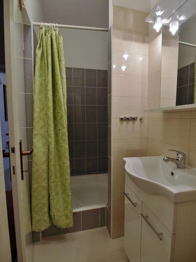 Apartments Ljubica Barbat na Rabu Dış mekan fotoğraf